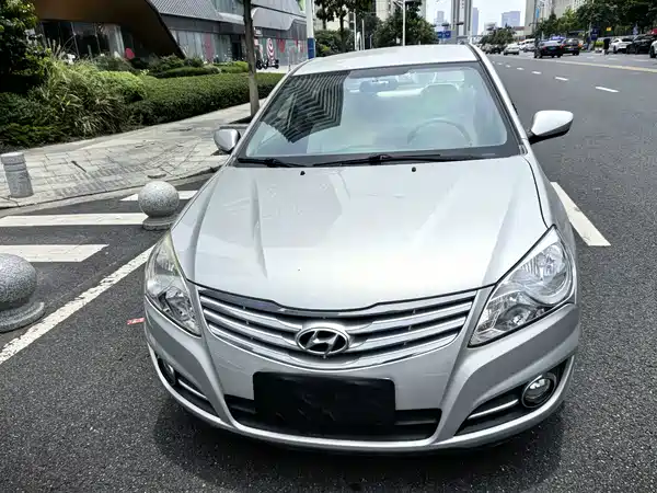 Hyundai Yuedong 2013