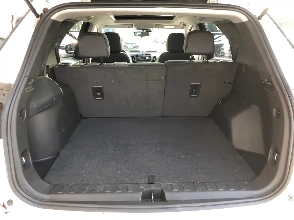 Chevrolet Equinox 2023 — фото 10
