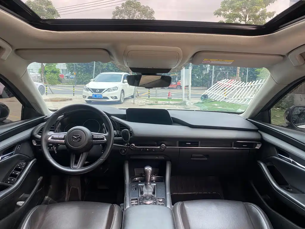 Mazda 3 Axela 2022