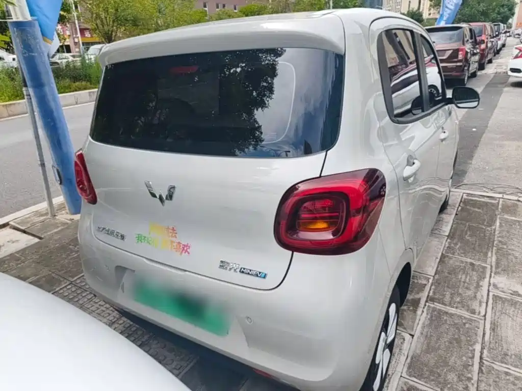 Wuling Hongguang MINIEV 2025