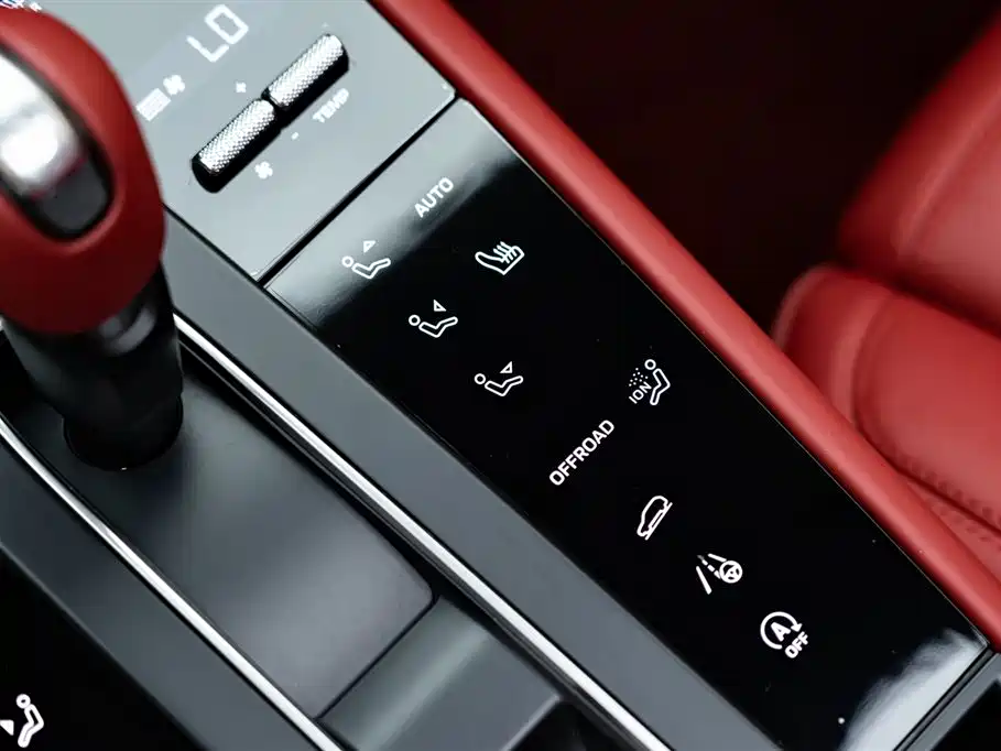 Porsche Macan 2023 — фото 19