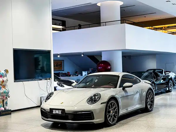 Porsche 911 2021