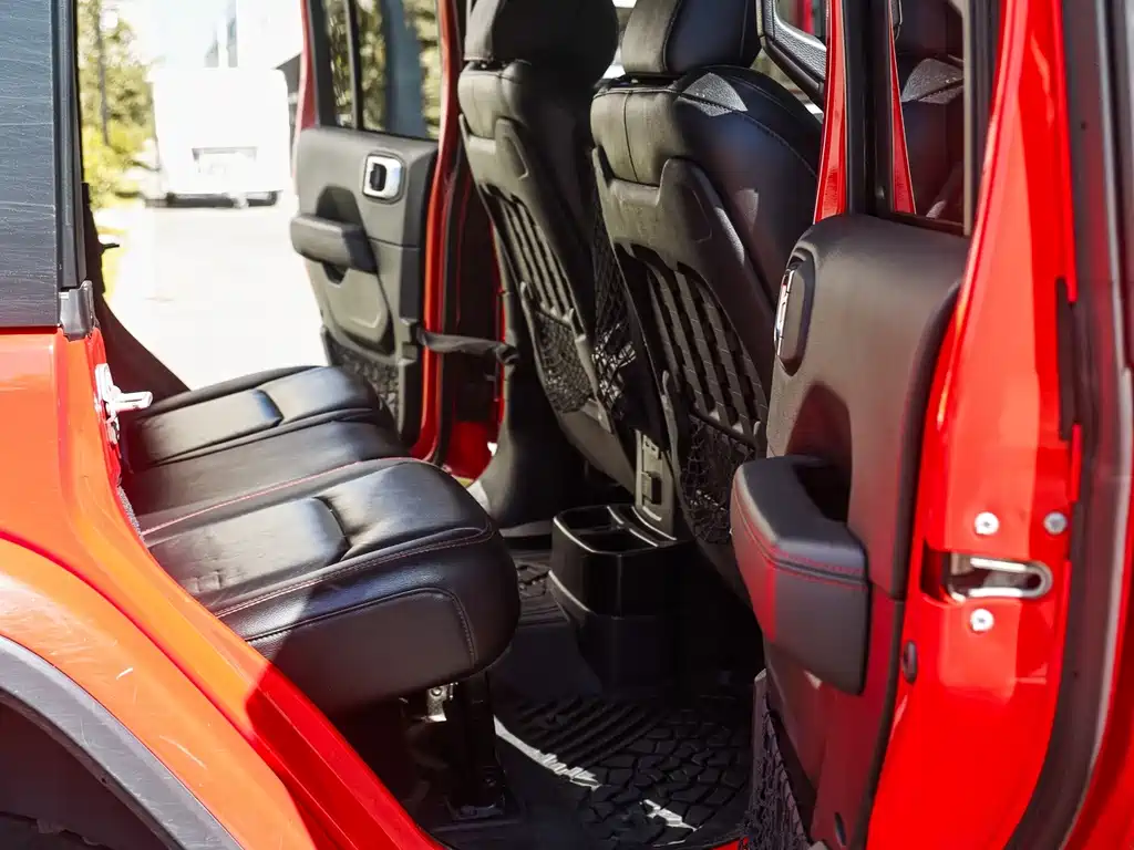 Jeep Wrangler 2022 — фото 8