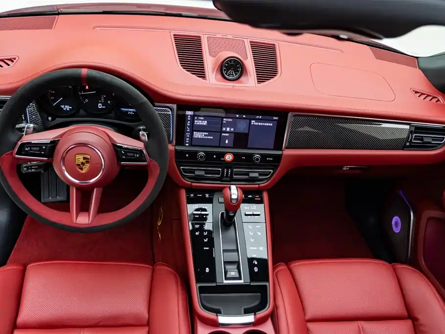 Porsche Macan 2023 — фото 11