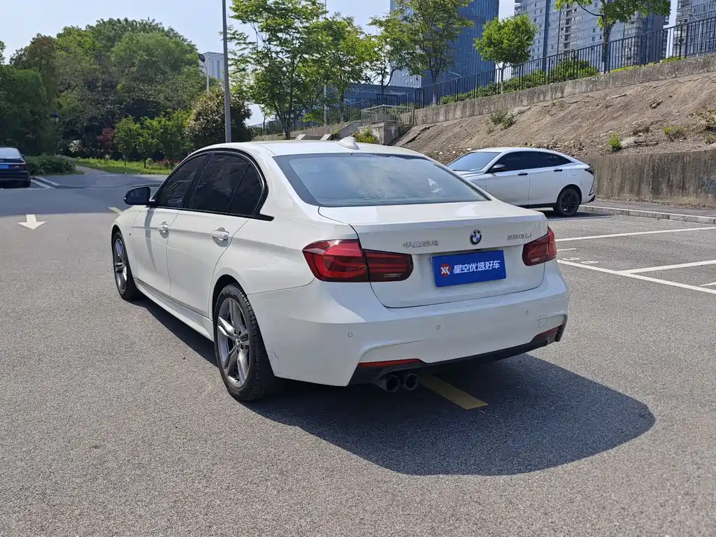 BMW 3 Series 2018 — фото 16