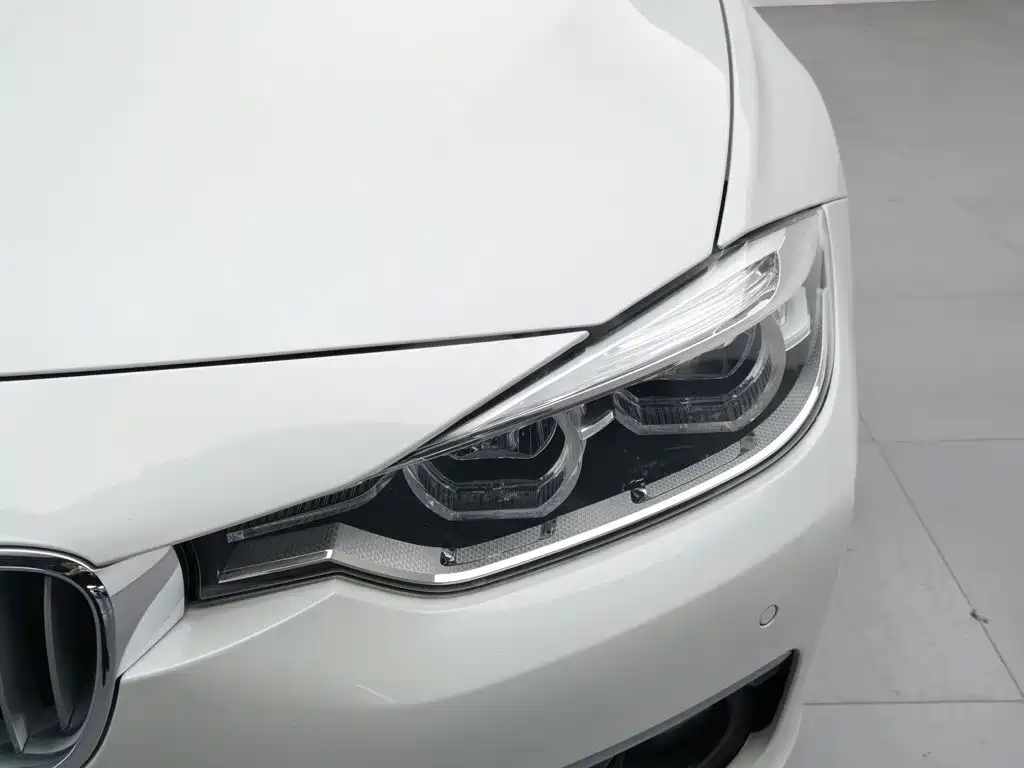 BMW 3 Series 2018