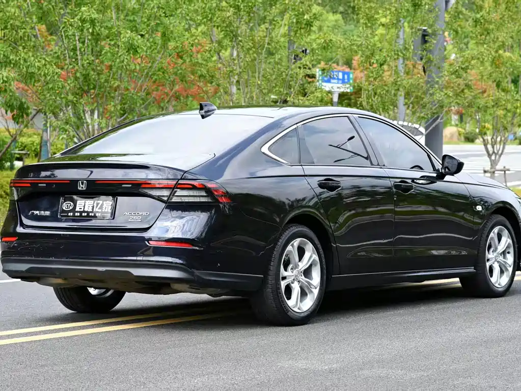 Honda Accord 2024 — фото 15