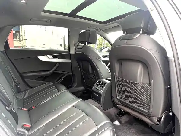 Audi A4L 2023