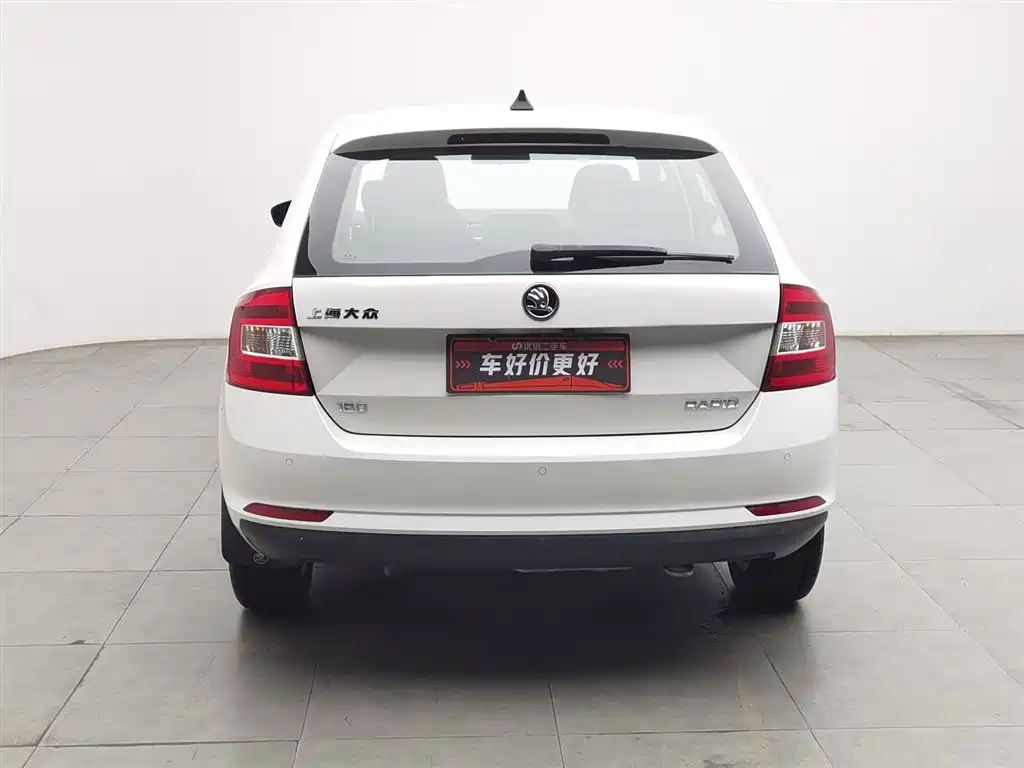 Skoda Rapid Spaceback 2016 — фото 4