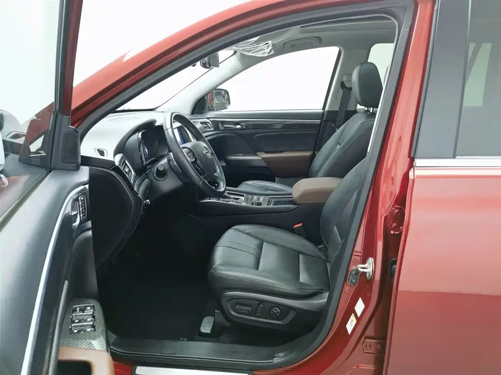 GAC Motor Trumpchi GS7 2017 — фото 10