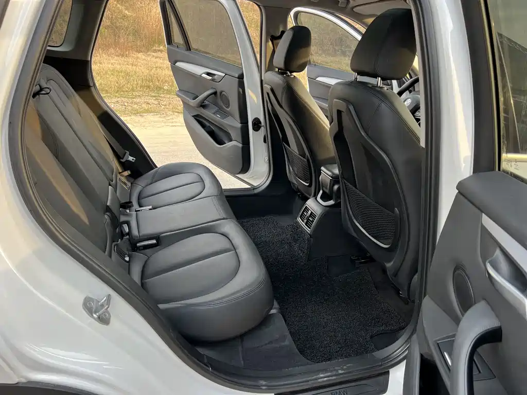 BMW X1 2019 — фото 17
