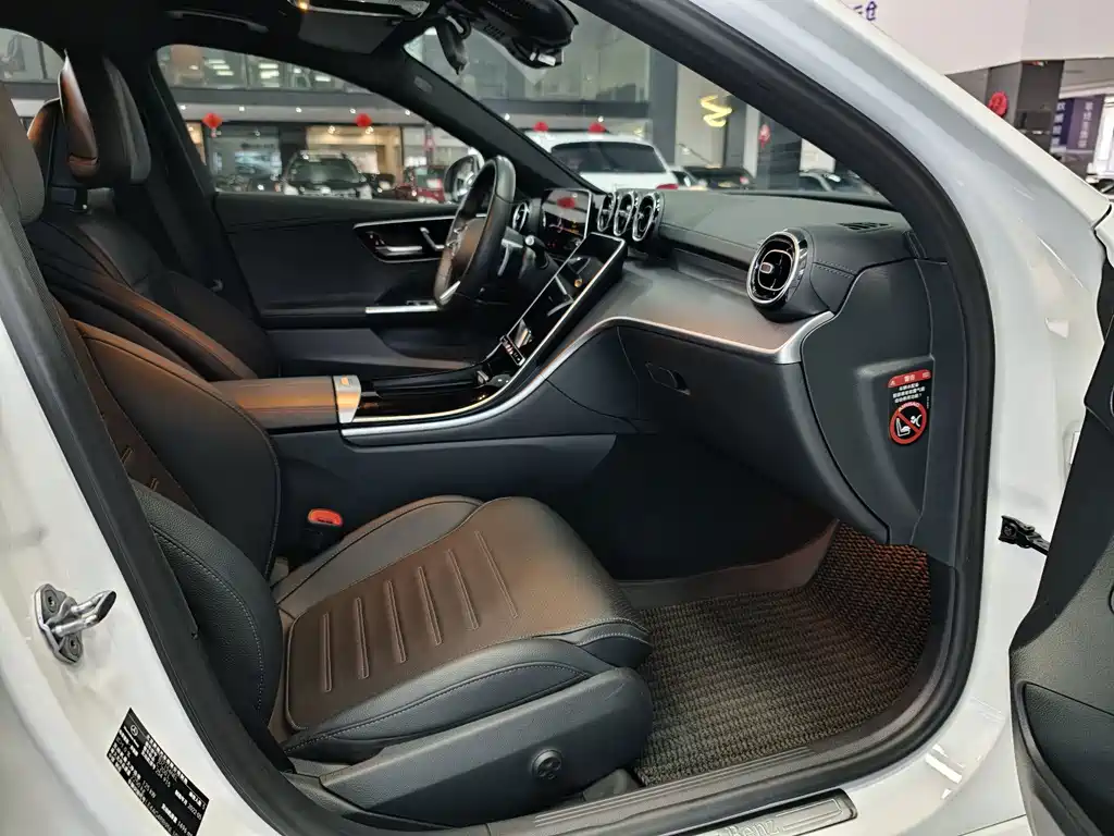 Mercedes-Benz C-Class 2022 — фото 18