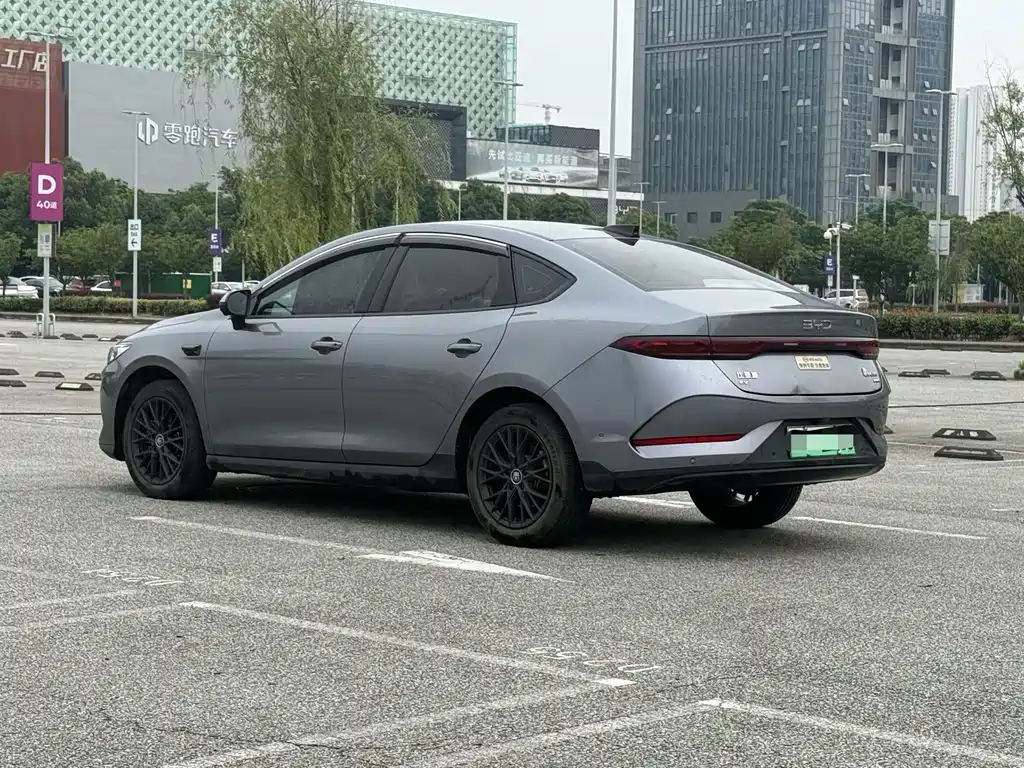 BYD Qin PLUS 2025 — фото 11