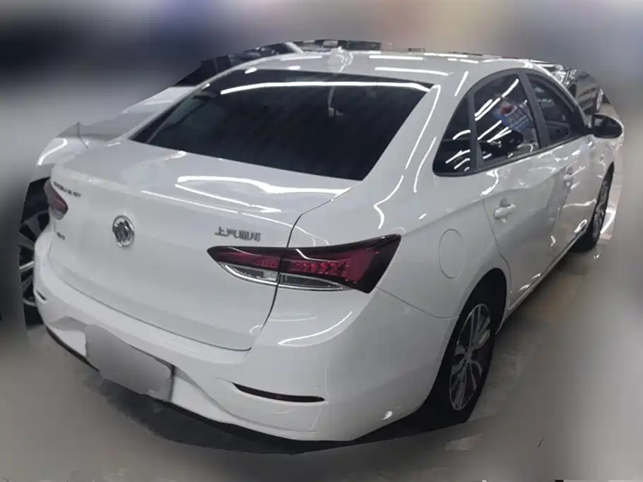 Buick Excelle 2018 — фото 3