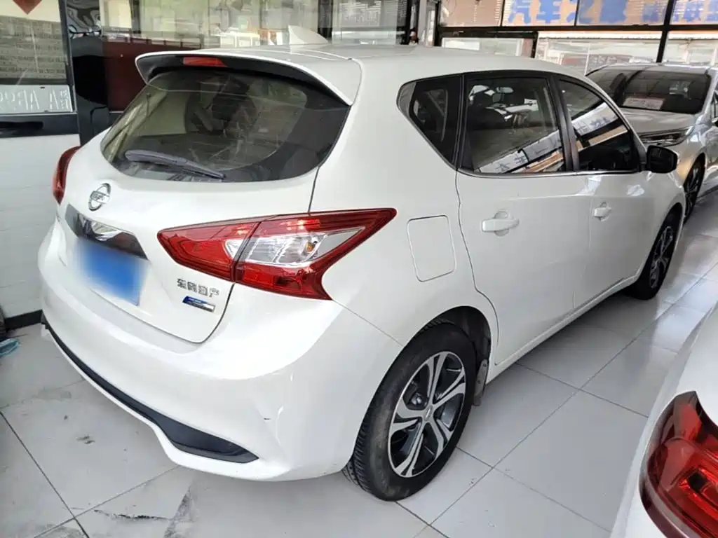 Nissan Tiida 2020