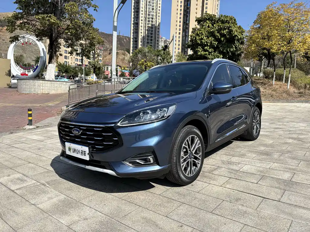 Ford Escape 2021 — фото 1