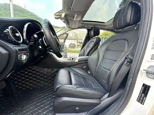 Mercedes-Benz C-Class 2018