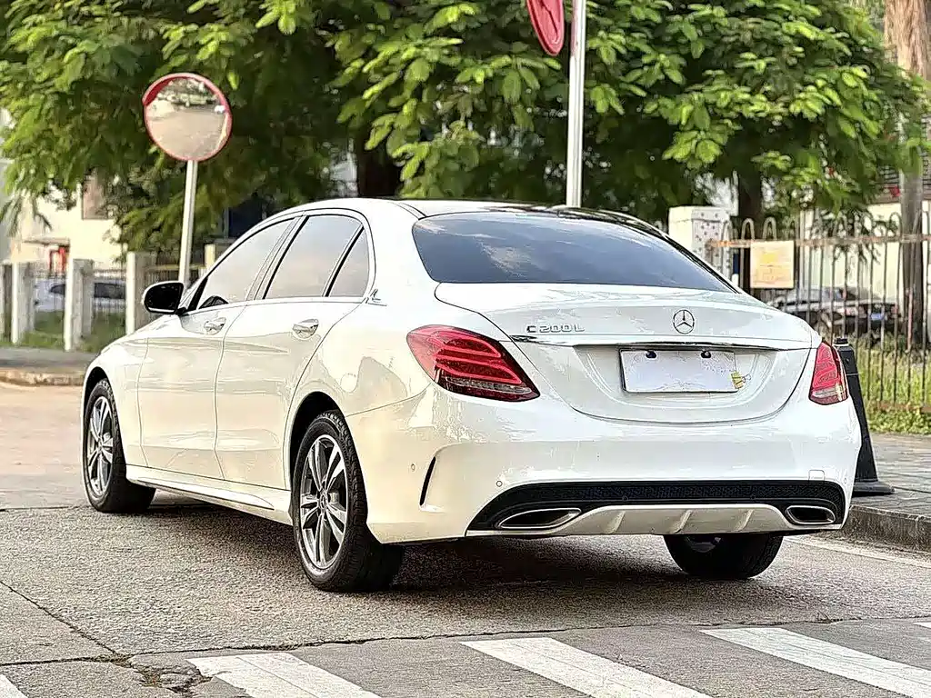 Mercedes-Benz C-Class 2018 — фото 13