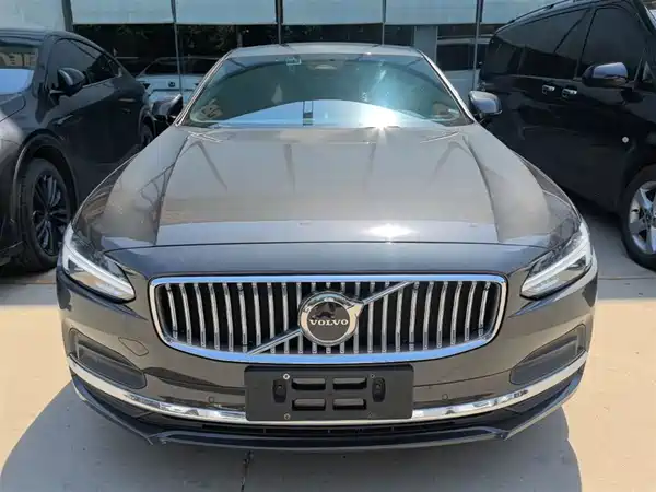 Volvo S90 2022