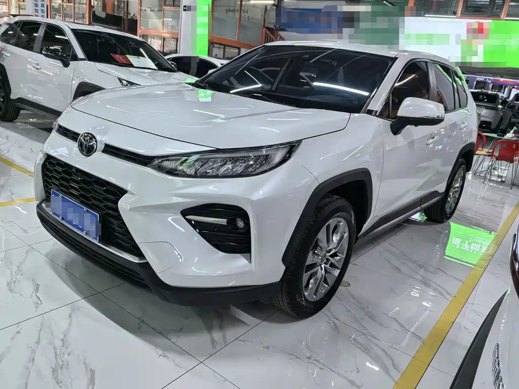 Toyota Wildlander 2021 — фото 1