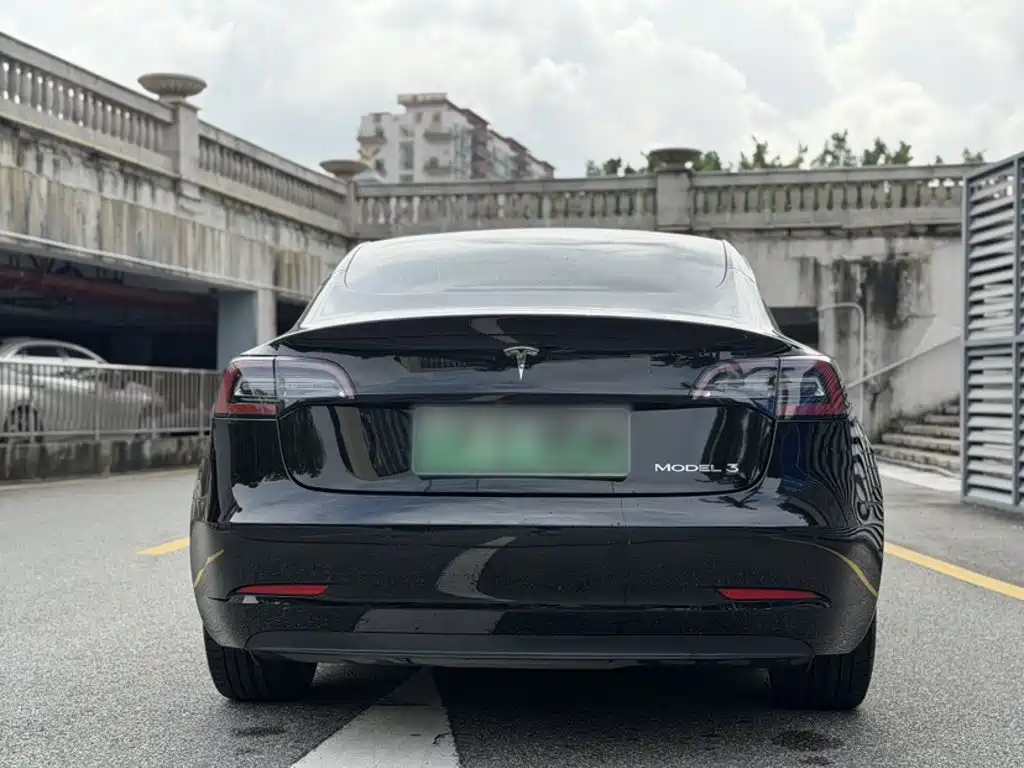 Tesla Model 3 2019 — фото 10