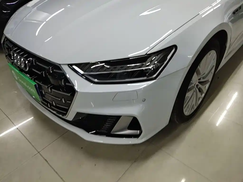 Audi A7L 2023 — фото 18