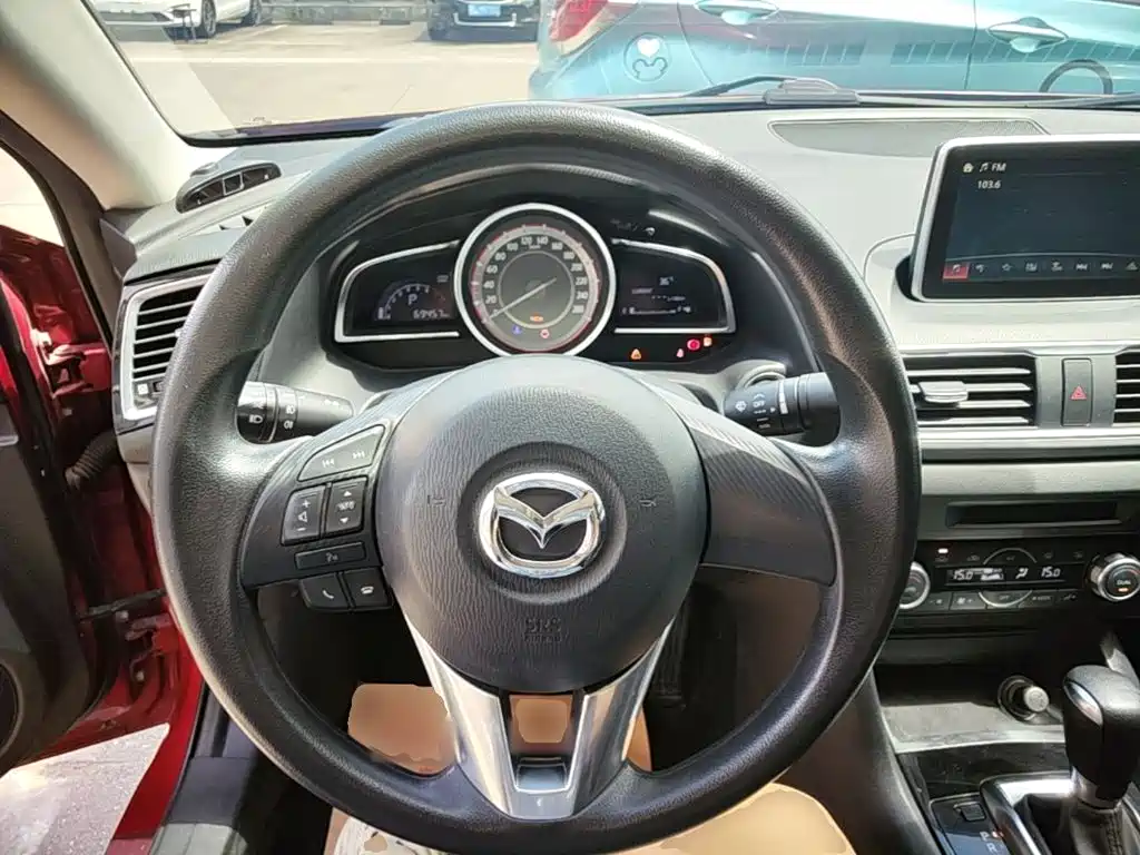 Mazda 3 Angkesela 2015 — фото 11