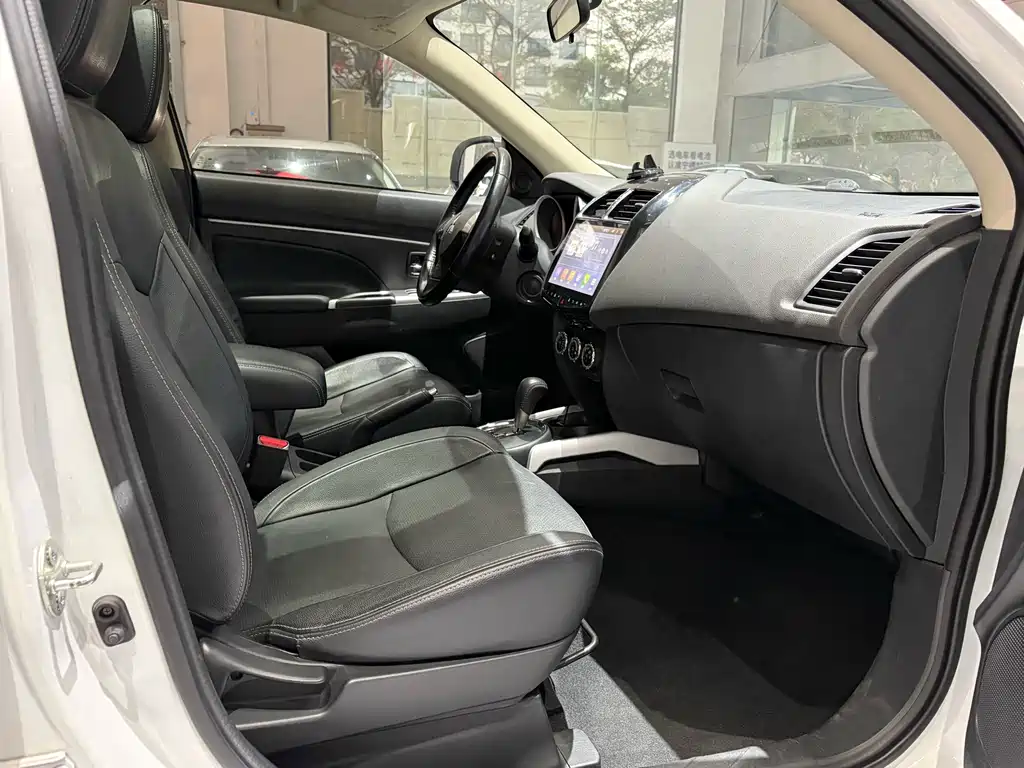 Mitsubishi Jinxuan ASX 2020 — фото 20