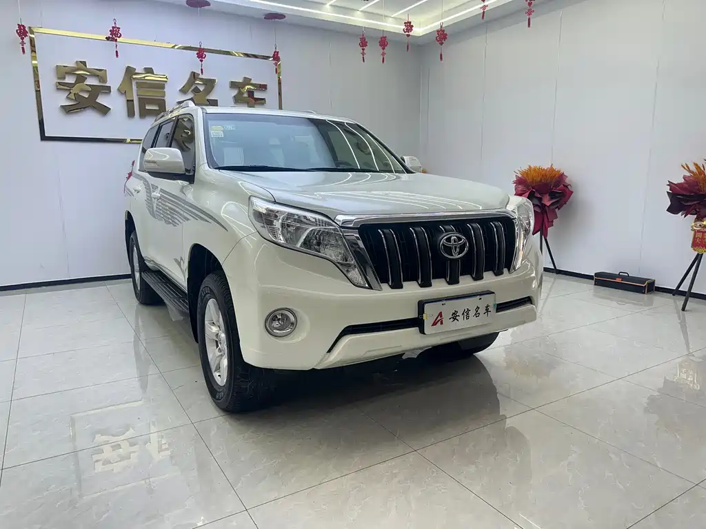 Toyota Prado 2017 — фото 3