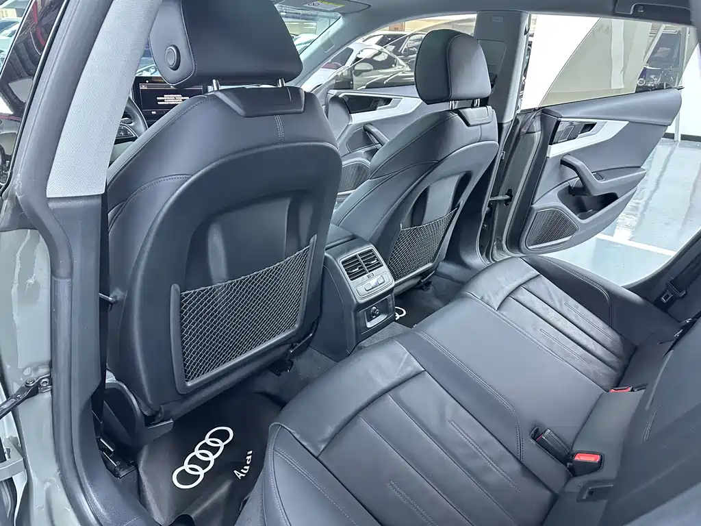 Audi A5 2022 — фото 13
