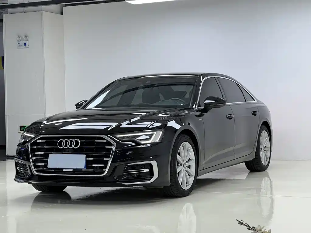 Audi A6L 2024 — фото 1