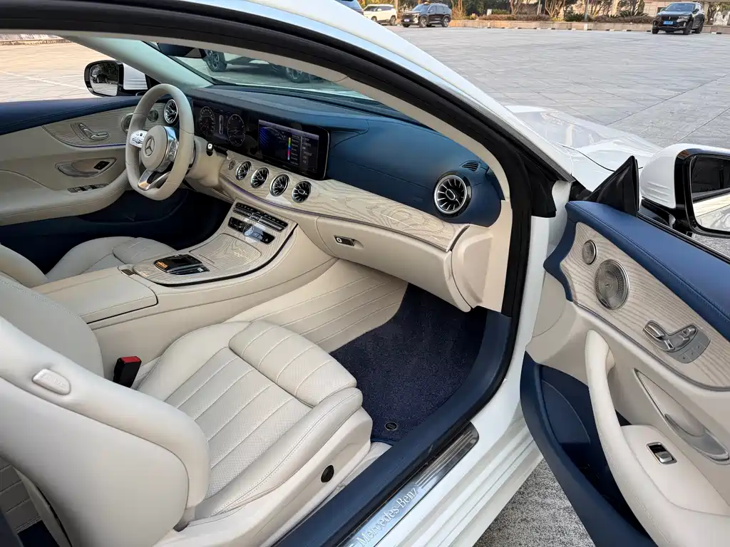 Mercedes-Benz E-Class 2021 — фото 13
