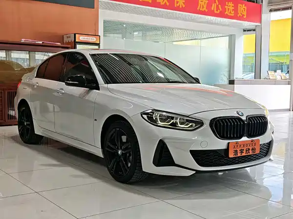 BMW 1 Series 2021