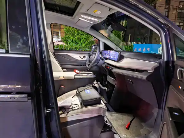 Buick GL8 2025