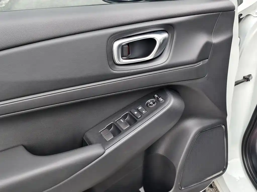 Honda Vezel 2023 — фото 11