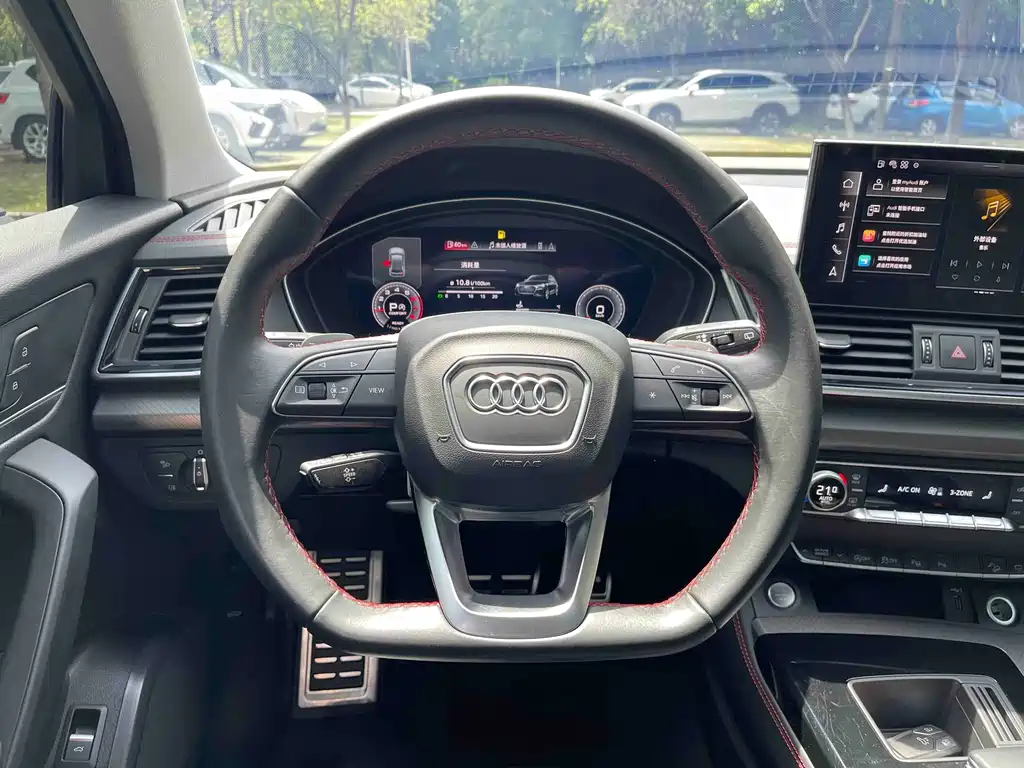 Audi Q5L 2022 — фото 15
