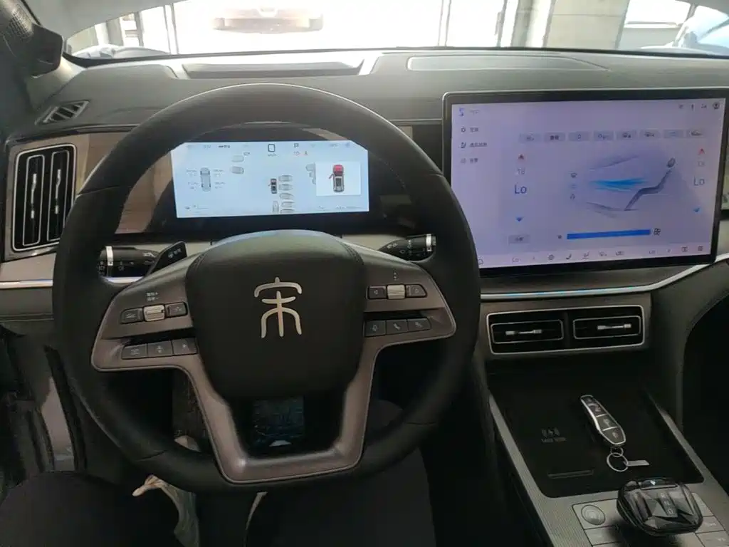 BYD Song L DM-i 2025 — фото 10