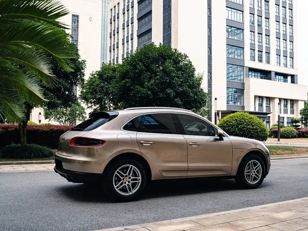 Porsche Macan 2017 — фото 4