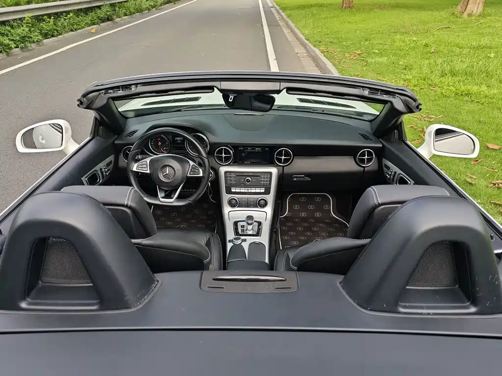 Mercedes-Benz SLC 2017 — фото 10