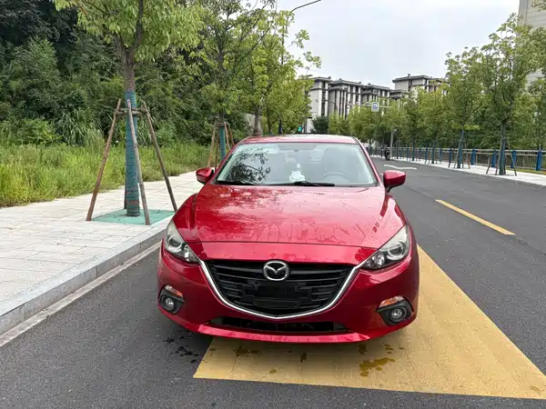 Mazda 3 Axela 2016