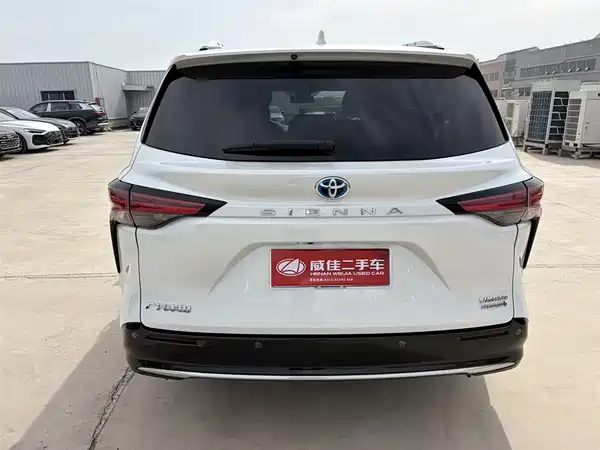 Toyota Sienna 2021