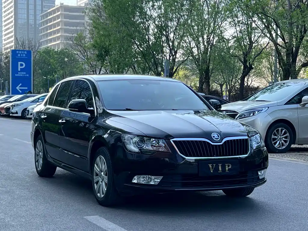Skoda Superb 2015 — фото 3