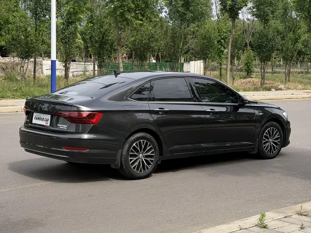 Volkswagen Sagitar 2021