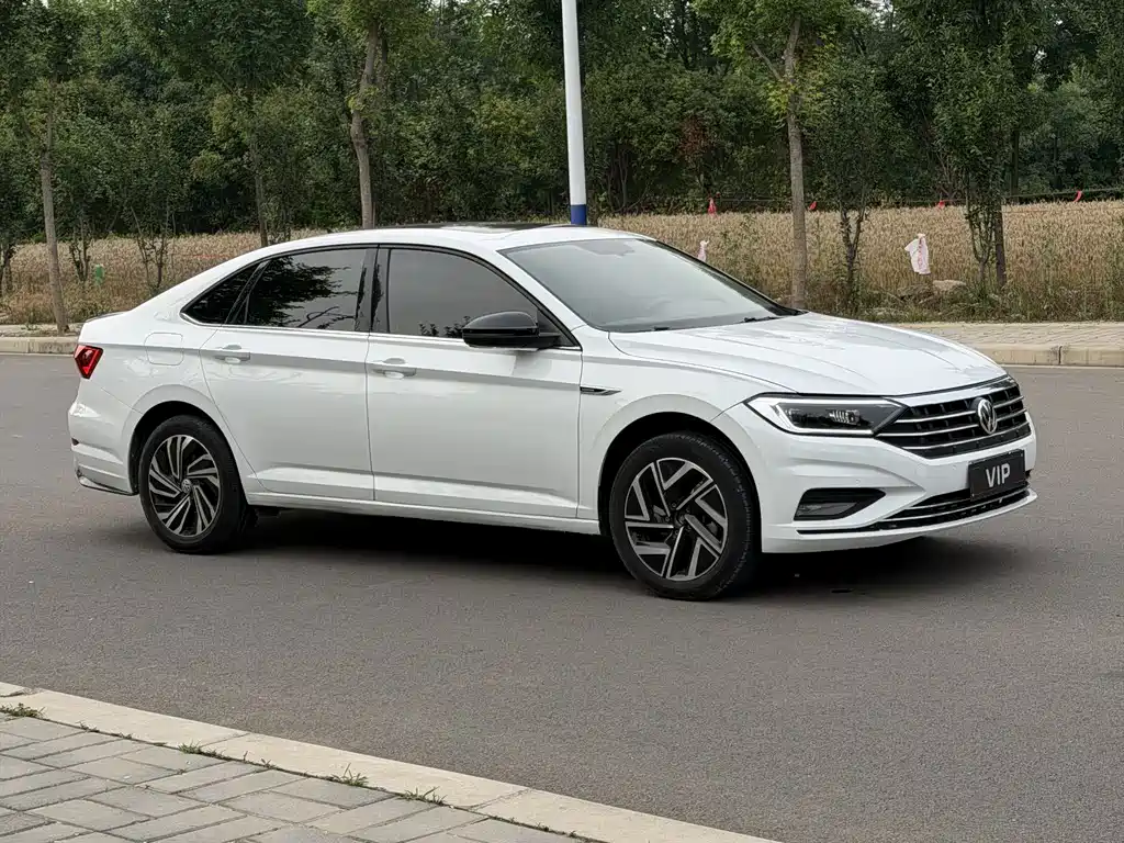 Volkswagen Sagitar 2021