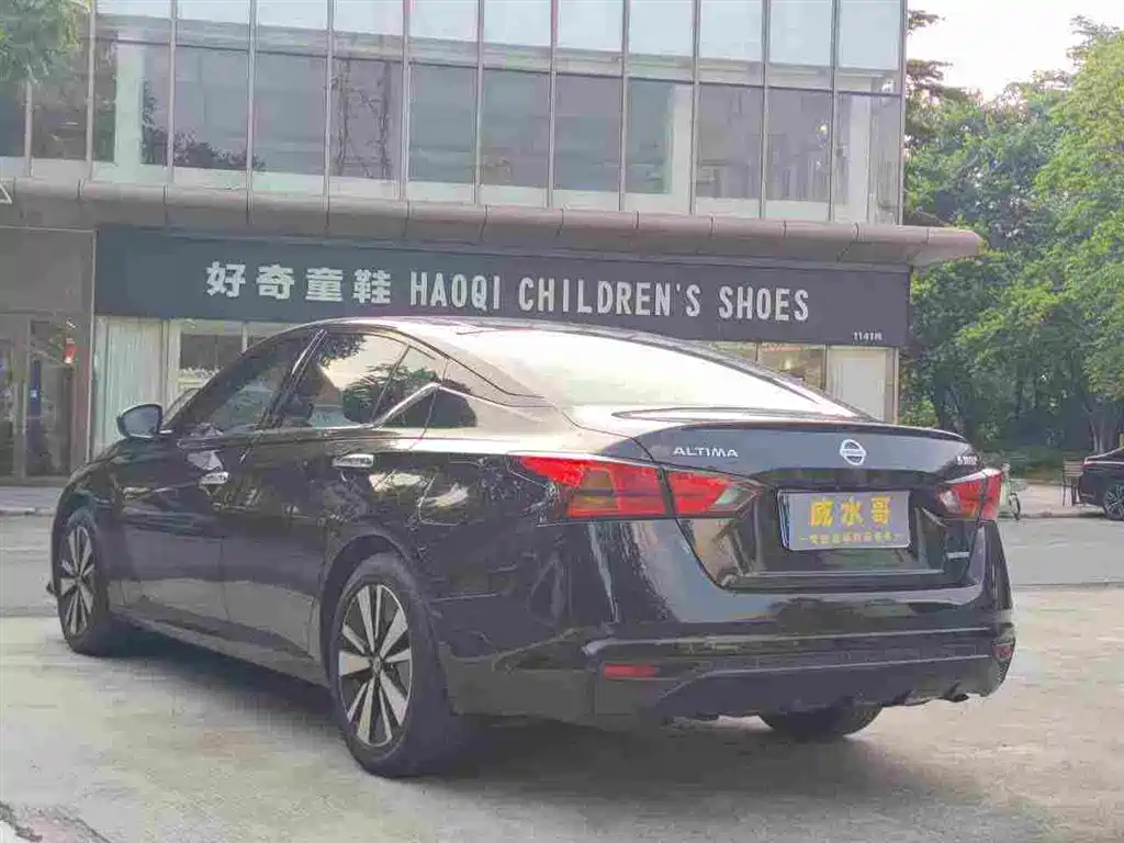 Nissan Teana 2021