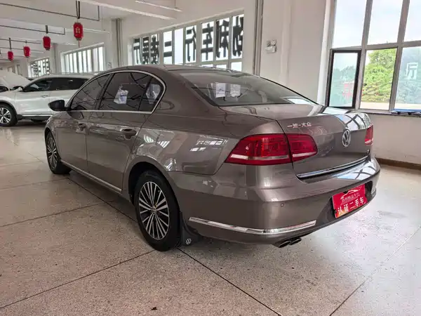 Volkswagen Magotan 2016