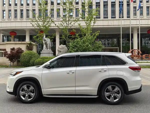 Toyota Highlander 2018