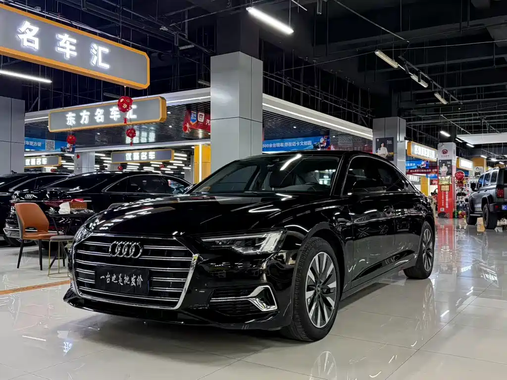 Audi A6L 2022 — фото 1