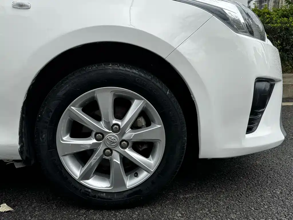 Toyota Yaris L 2015 — фото 20
