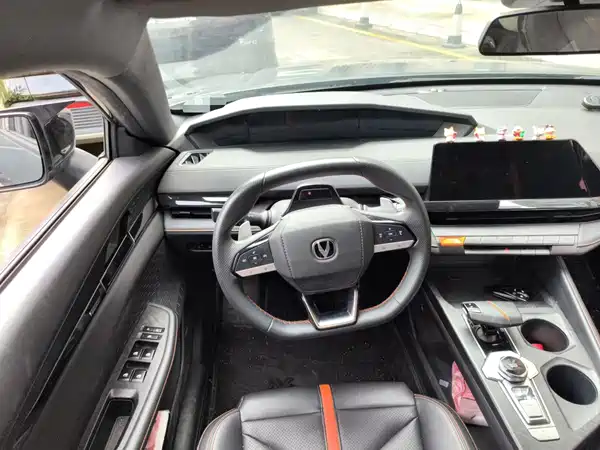 Changan UNI-V 2024